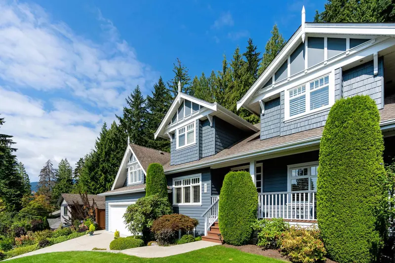 906 PROSPECT AVENUE - photo 3 of 25