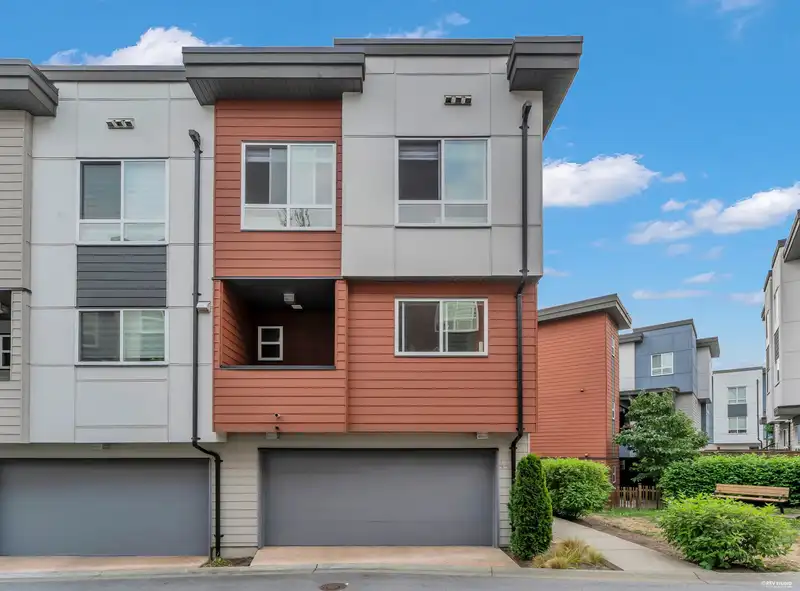 44 1670 160 STREET - photo 1 of 29