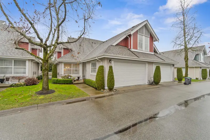 117 16995 64 AVENUE - photo 1 of 25