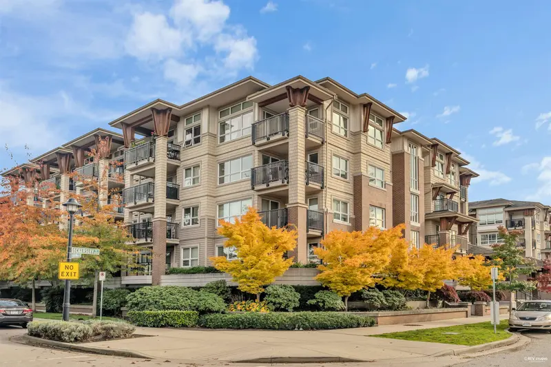 407 6800 ECKERSLEY ROAD - photo 1 of 25