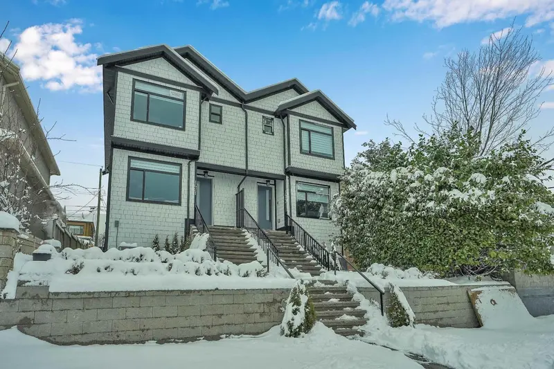 1421 E 62ND AVENUE AVENUE - photo 4 of 25