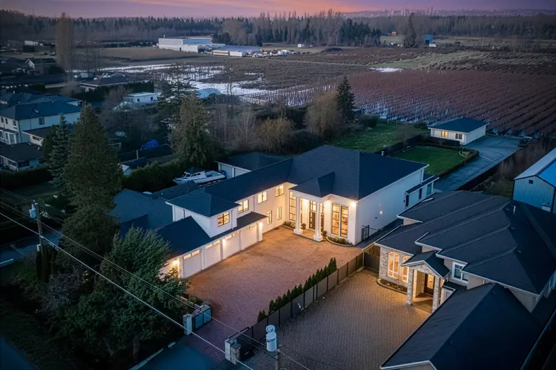 13371 BLUNDELL ROAD - photo 2 of 25