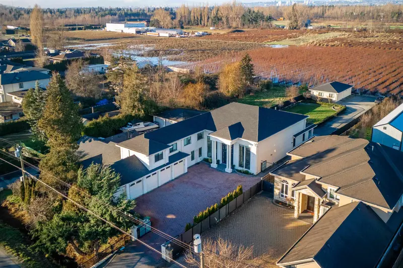 13371 BLUNDELL ROAD - photo 3 of 25