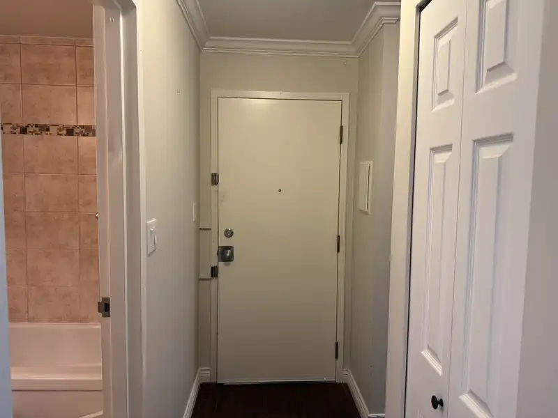 321 1850 E SOUTHMERE CRESCENT - photo 4 of 30