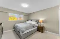 14717 16A AVENUE - thumbnail 5