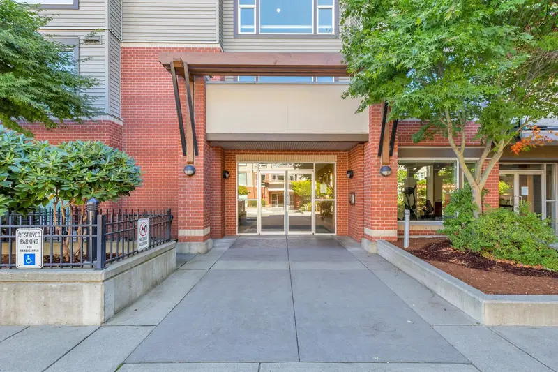 314 33539 HOLLAND AVENUE - photo 3 of 25