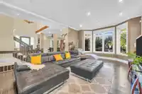 3098 162A STREET - thumbnail 4