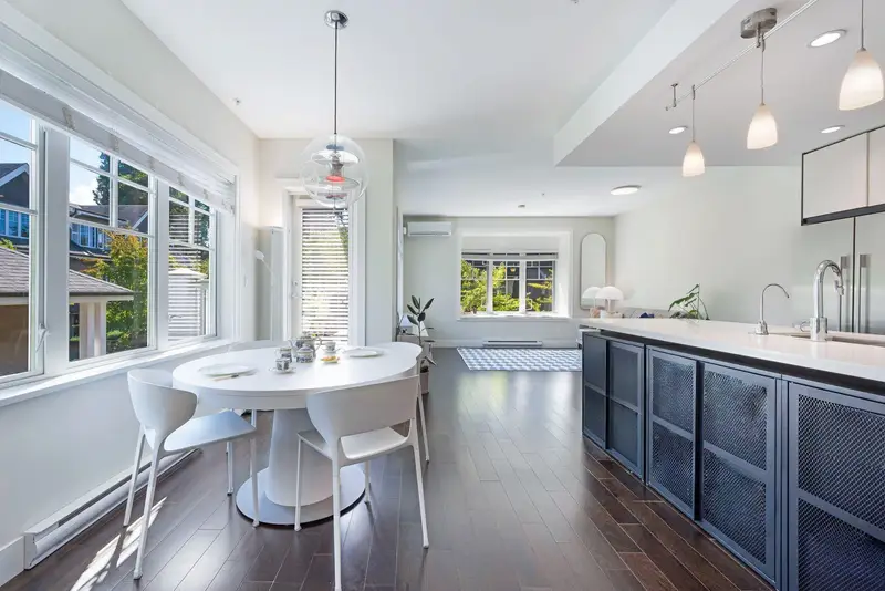 1483 TILNEY MEWS - photo 1 of 25