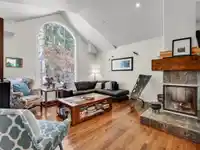 13556 18 AVENUE - thumbnail 8