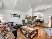 13556 18 AVENUE - thumbnail 10