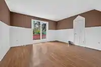 2555 128 STREET - thumbnail 11