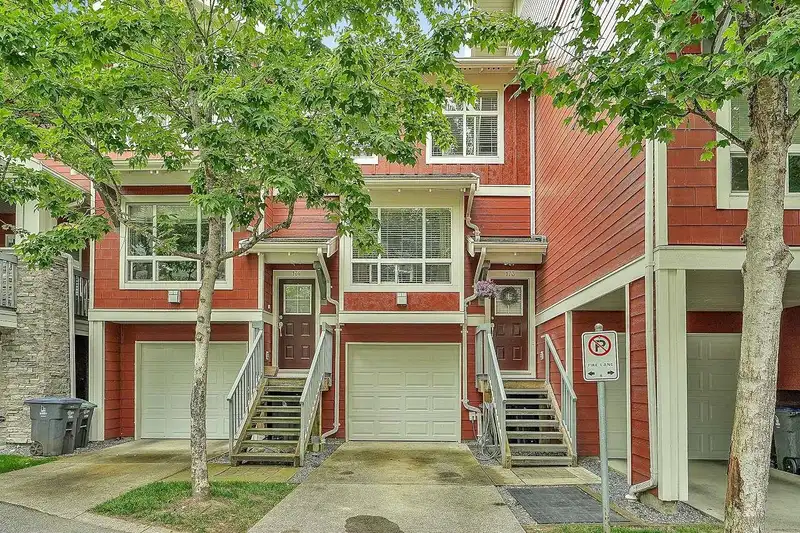 173 15168 36 AVENUE - photo 2 of 39