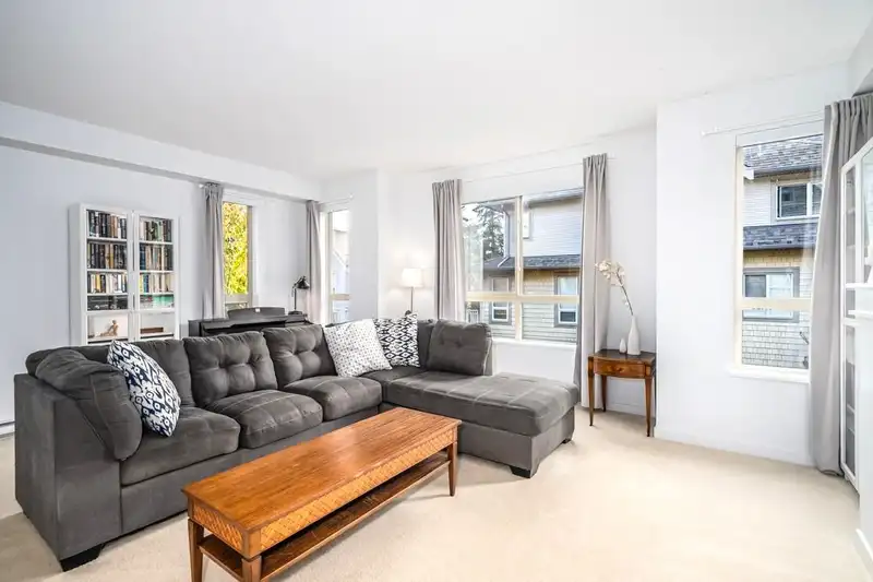 68 2738 158 STREET - photo 2 of 30