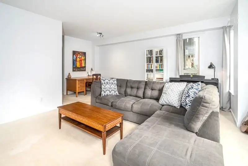 68 2738 158 STREET - photo 3 of 30