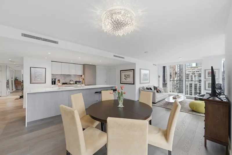 1909 1111 RICHARDS STREET - photo 4 of 25