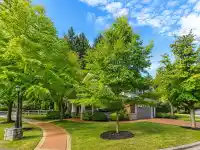 8 15055 20 AVENUE - thumbnail 1