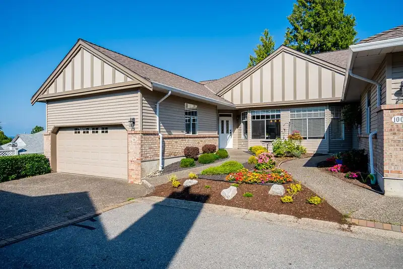 99 2533 152 STREET - photo 1 of 39