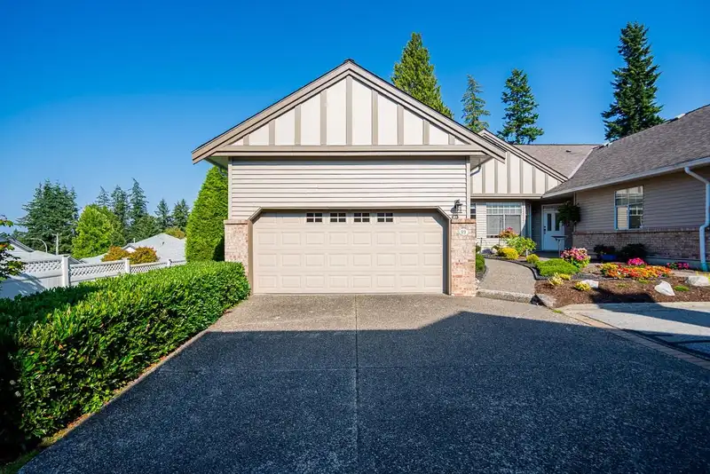 99 2533 152 STREET - photo 2 of 39