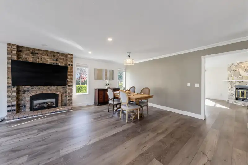 14124 19A AVENUE - photo 3 of 25