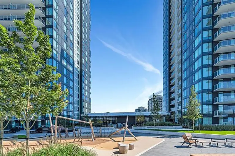 1009 308 ALDERSON AVENUE - photo 3 of 13