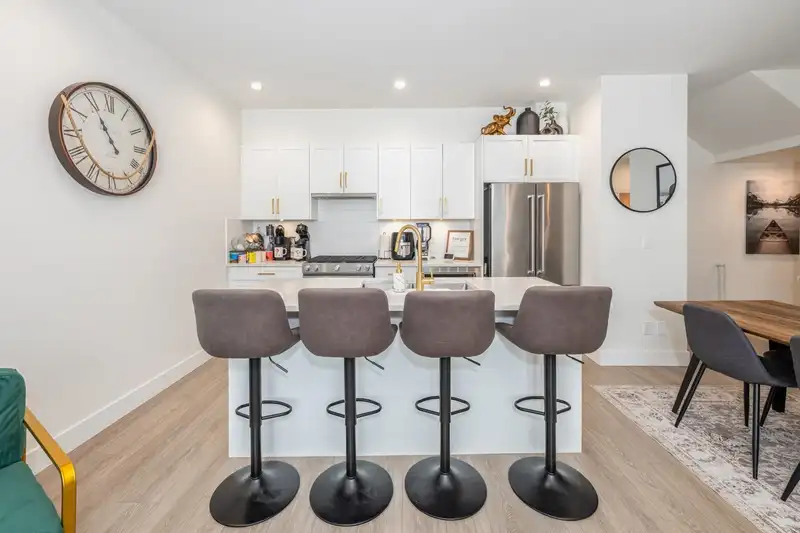 125 16433 19 AVENUE - photo 3 of 27