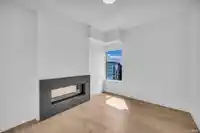 2501 1588 JOHNSTON ROAD - thumbnail 23