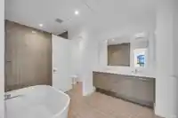 2501 1588 JOHNSTON ROAD - thumbnail 30
