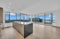 2501 1588 JOHNSTON ROAD - thumbnail 5