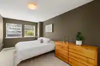 38 3500 144 STREET - thumbnail 13
