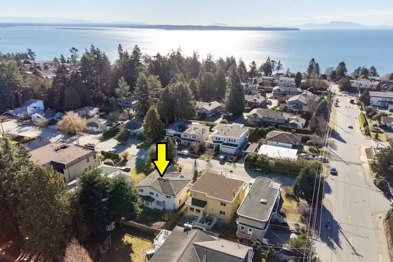 14027 BLACKBURN AVENUE - photo 3 of 36