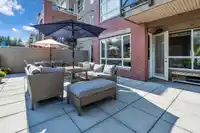 223 2970 KING GEORGE BOULEVARD - thumbnail 2