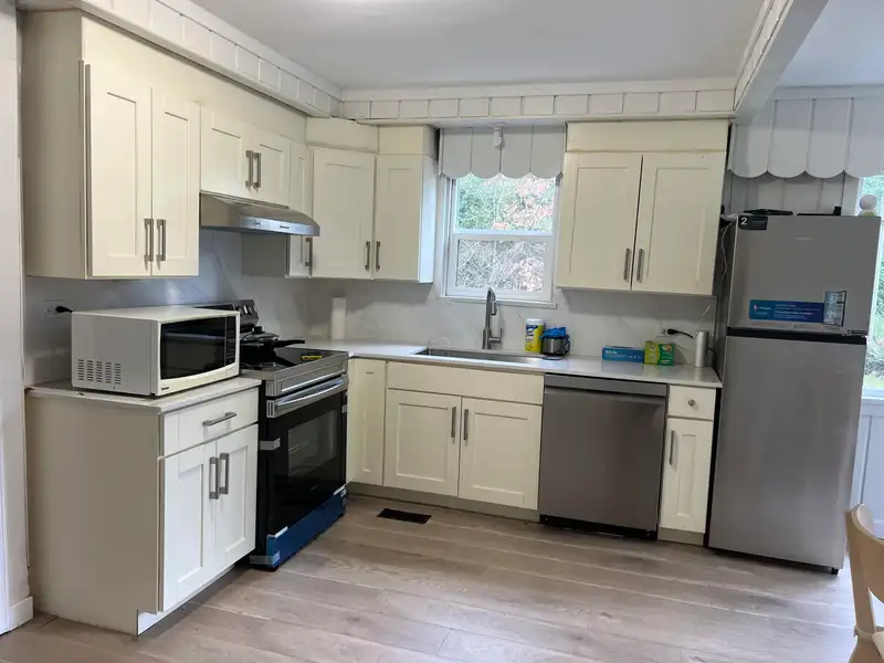 1759 136 STREET - photo 4 of 11