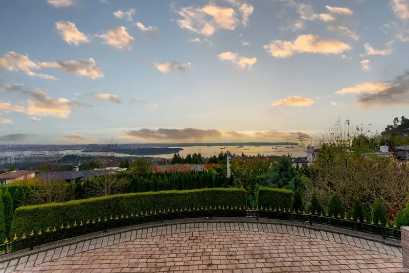 1409 CHARTWELL DRIVE - photo 1 of 25