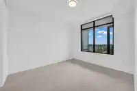 702 1588 JOHNSTON ROAD - thumbnail 25