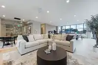 702 1588 JOHNSTON ROAD - thumbnail 38