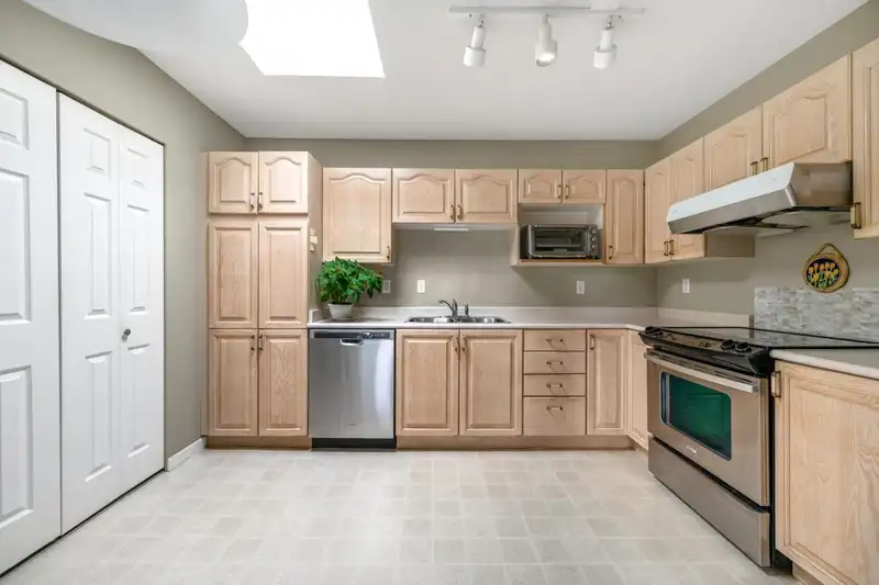 308 1450 MERKLIN STREET - photo 2 of 17