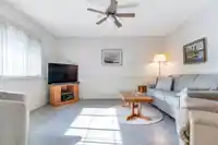 1 1660 148 STREET - thumbnail 13