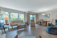 1 1660 148 STREET - thumbnail 5