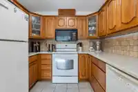 1 1660 148 STREET - thumbnail 8