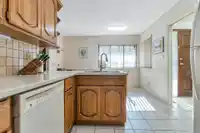 1 1660 148 STREET - thumbnail 9