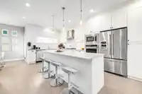 45 15688 28 AVENUE - thumbnail 4