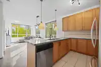 325 15918 26 AVENUE - thumbnail 10