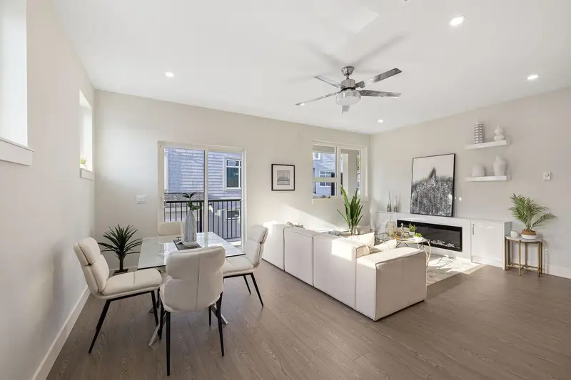 2 14391 61A AVENUE - photo 2 of 25