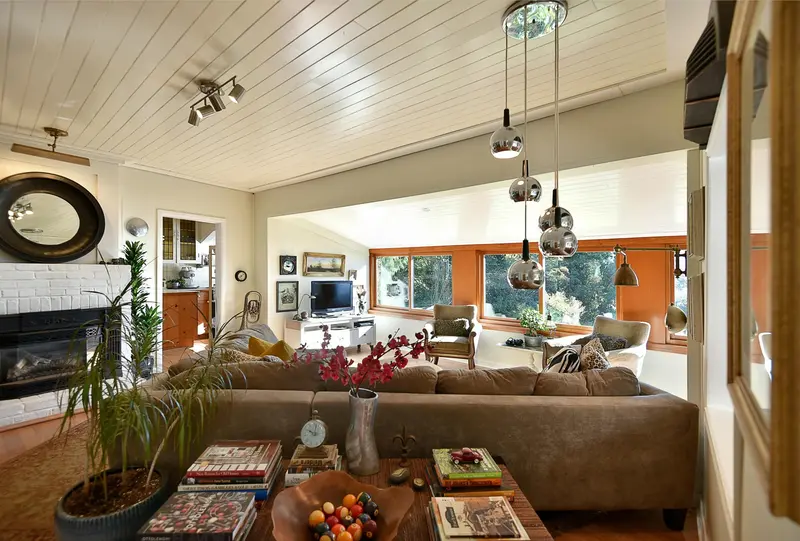 586 BALS LANE - photo 4 of 25