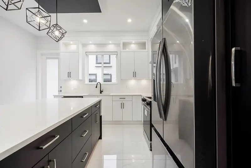 101 16649 18A AVENUE - photo 3 of 30