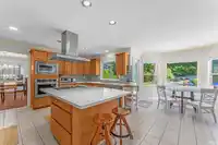 2930 145A STREET - thumbnail 11