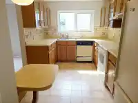 111 1521 BLACKWOOD STREET - thumbnail 2