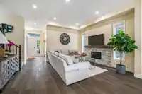2509 164A STREET - thumbnail 4