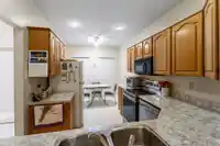 313 15300 17 AVENUE - thumbnail 9