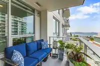 601 1441 JOHNSTON ROAD - thumbnail 1